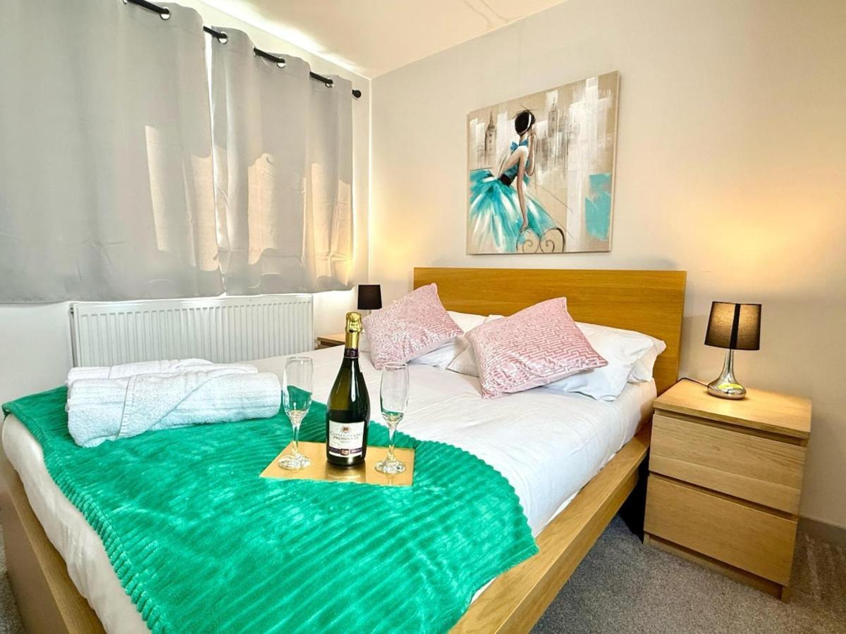 Horizon House, Stunning 2-Bedroom Flat 1, Parking, Netflix, Oxford Ngoại thất bức ảnh