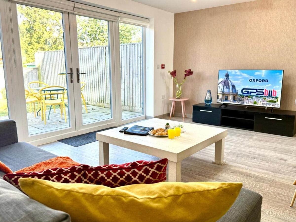 Horizon House, Stunning 2-Bedroom Flat 1, Parking, Netflix, Oxford Ngoại thất bức ảnh